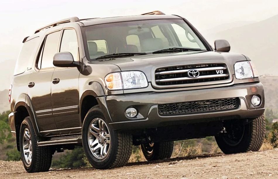 Когда автомобиль считается старым: возраст, пробег и признаки