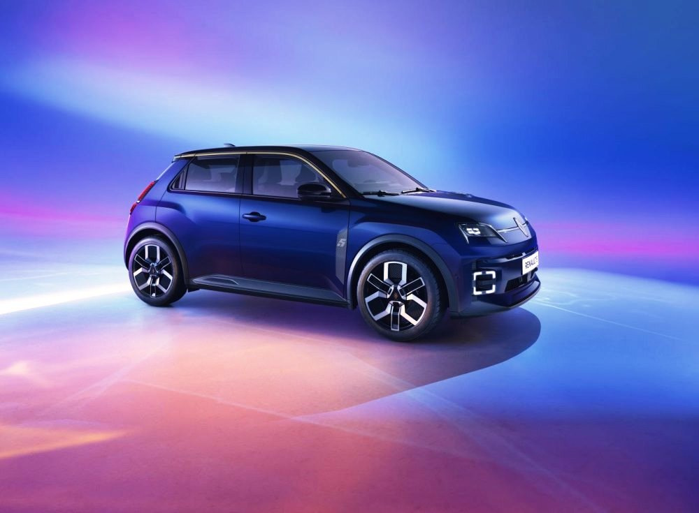 Renault 5 E-Tech: обзор стильного городского электромобиля